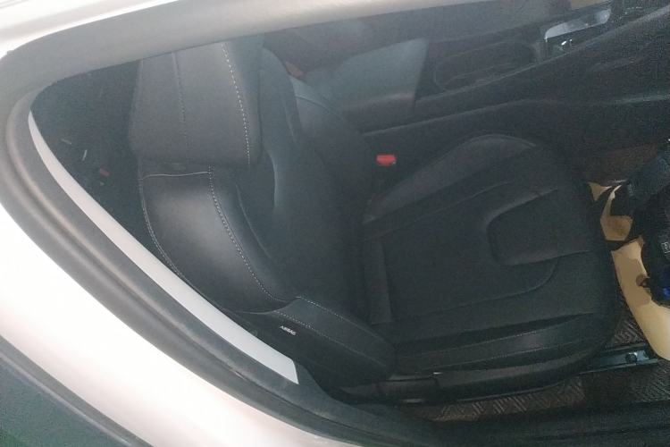 Used Hyundai Elantra 2023 1.5L CVT GLX Elite Edition Right Front Seat