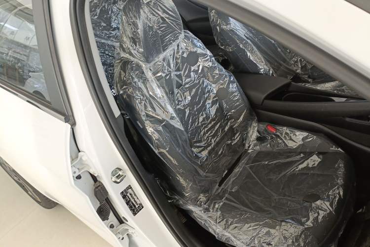 Used Hyundai Elantra 2023 1.5L CVT GLX Elite Edition Right Front Seat