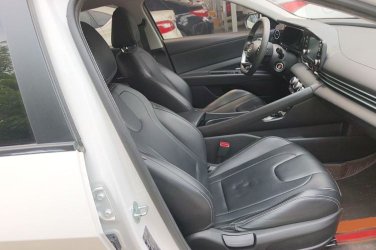Used Hyundai Elantra 2023 1.5L CVT GLS Leading Edition Right Front Seat