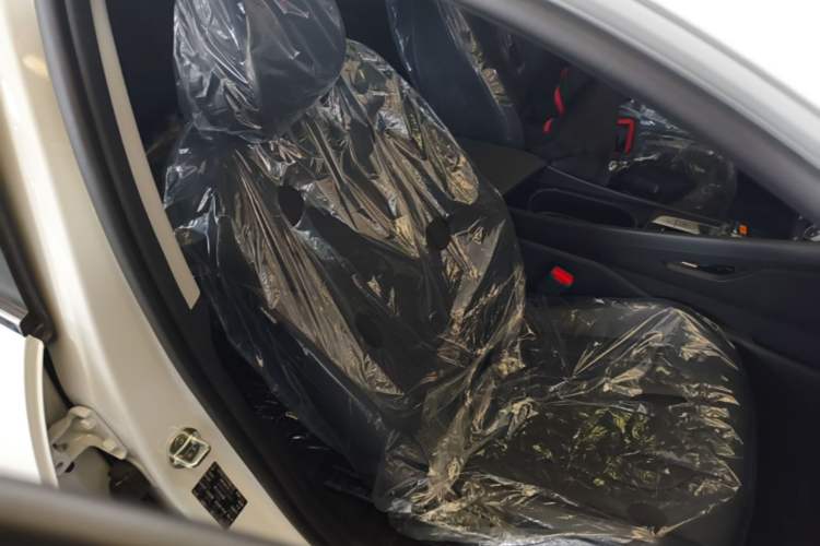 Used Hyundai Elantra 2023 1.5L CVT GLX Elite Edition Right Front Seat