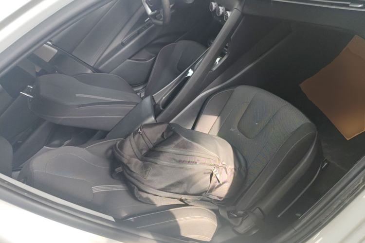 Used Hyundai Elantra 2023 1.5L CVT GLS Leading Edition Right Front Seat