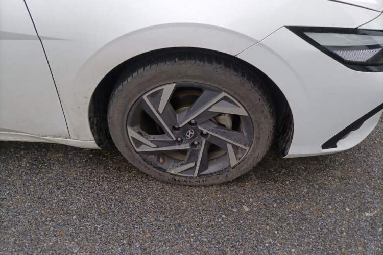 Used Hyundai Elantra 2023 1.5L CVT GLX Elite Edition Right Front Wheel Hub