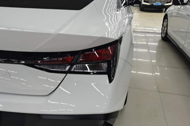 Used Hyundai Elantra 2023 1.5L CVT GLX Elite Edition Right Rear Taillight