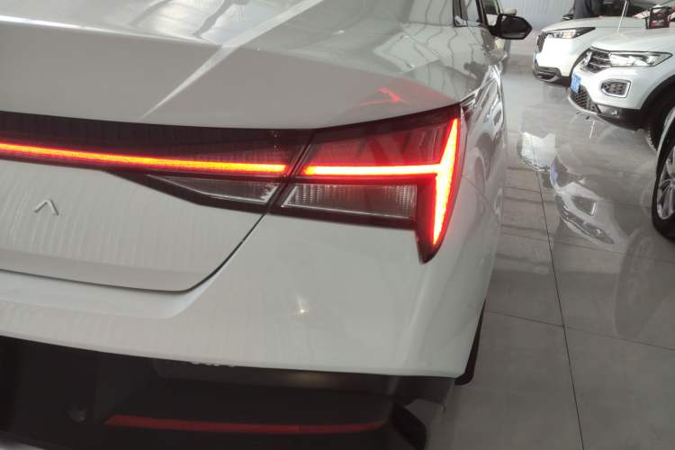 Used Hyundai Elantra 2023 1.5L CVT LUX Prestige Edition Right Rear Taillight