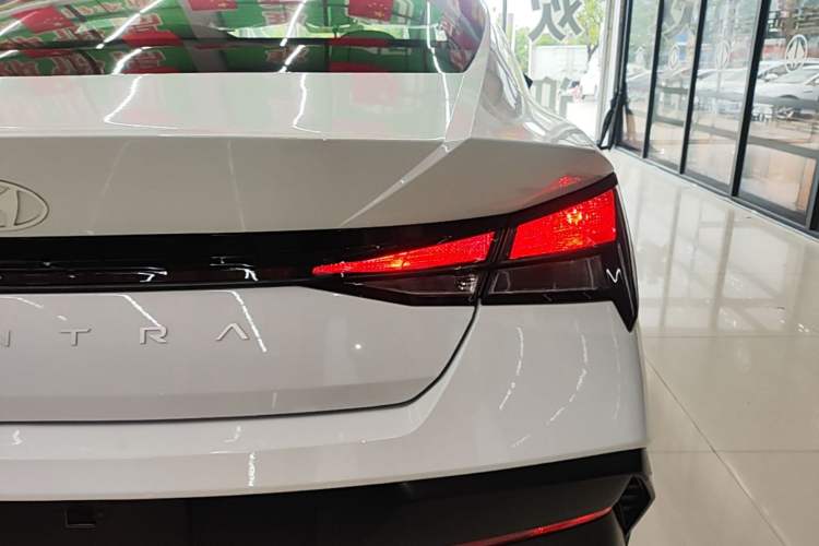 Used Hyundai Elantra 2023 1.5L CVT GLX Elite Edition Right Rear Taillight