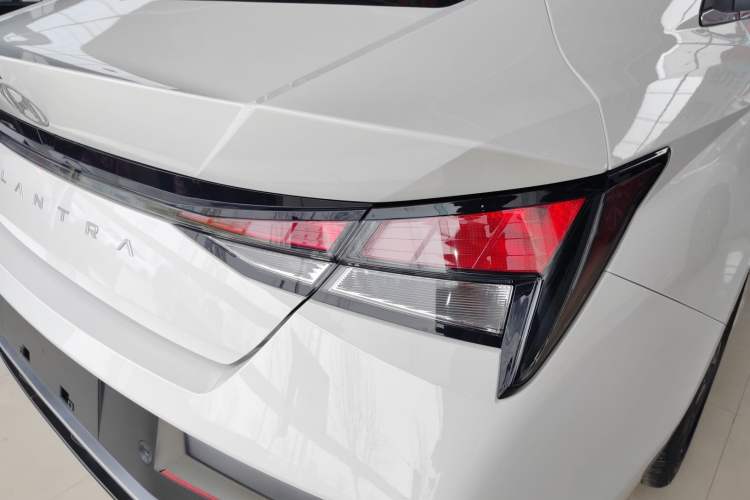 Used Hyundai Elantra 2023 1.5L CVT GLX Elite Edition Right Rear Taillight
