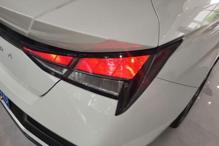 Used Hyundai Elantra 2023 1.5L CVT GLX Elite Edition Right Rear Taillight