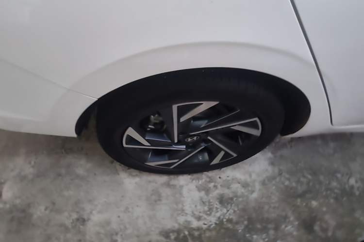 Used Hyundai Elantra 2023 1.5L CVT GLX Elite Edition Right Rear Wheel Hub