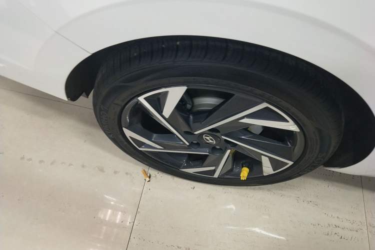 Used Hyundai Elantra 2023 1.5L CVT GLX Elite Edition Right Rear Wheel Hub
