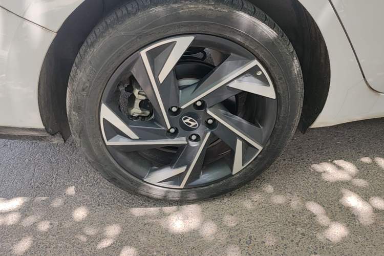 Used Hyundai Elantra 2023 1.5L CVT LUX Prestige Edition Right Rear Wheel Hub