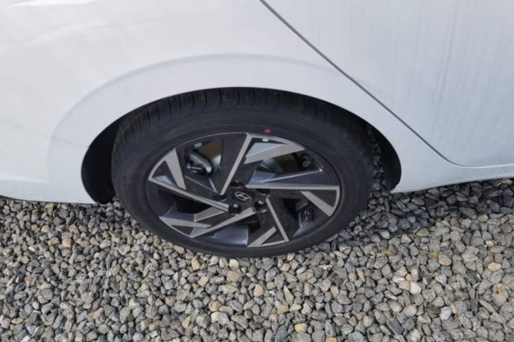 Used Hyundai Elantra 2023 1.5L CVT GLX Elite Edition Right Rear Wheel Hub