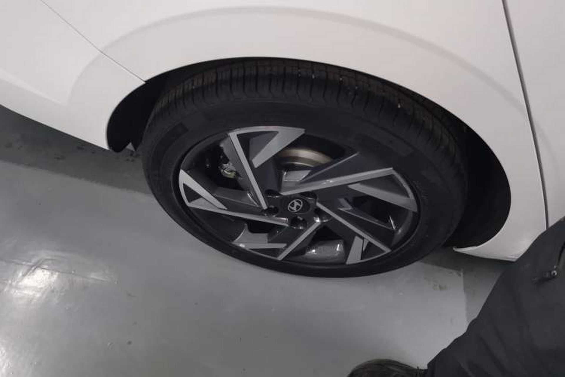 Used Hyundai Elantra 2023 1.5L CVT LUX Prestige Edition Right Rear Wheel Hub