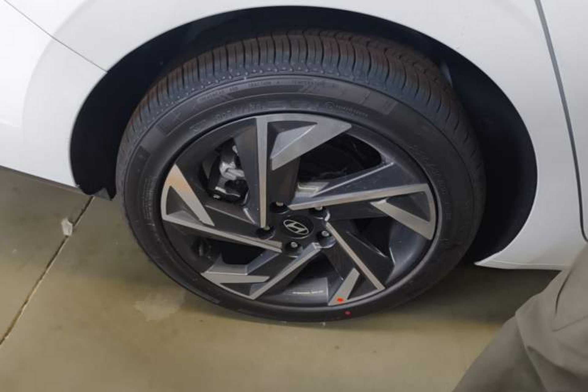 Used Hyundai Elantra 2023 1.5L CVT GLX Elite Edition Right Rear Wheel Hub