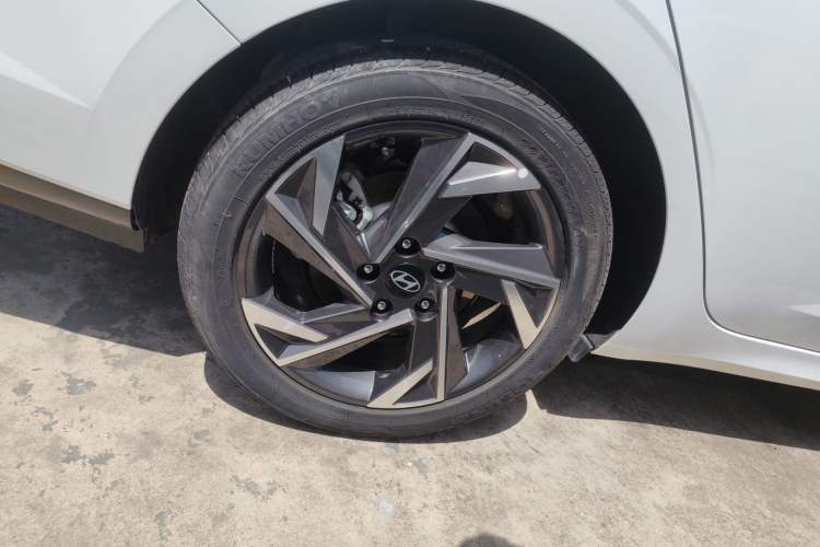 Used Hyundai Elantra 2023 1.5L CVT GLX Elite Edition Right Rear Wheel Hub