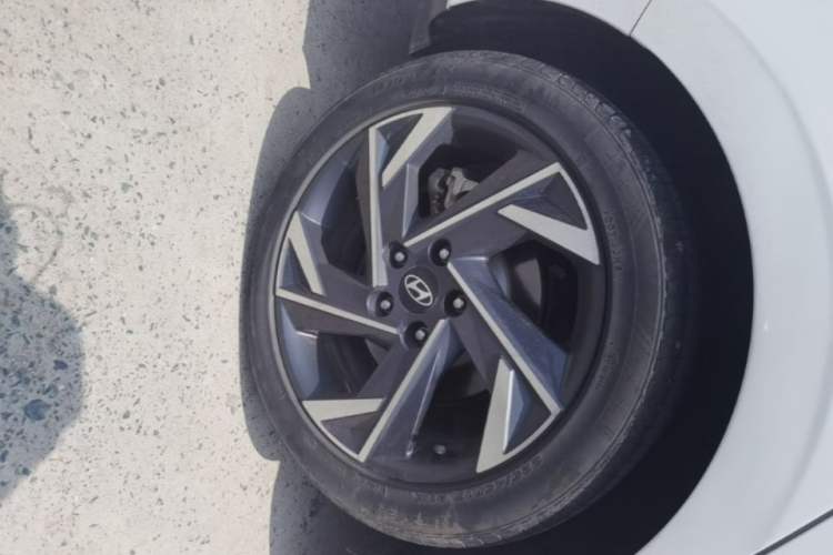 Used Hyundai Elantra 2023 1.5L CVT GLX Elite Edition Right Rear Wheel Hub