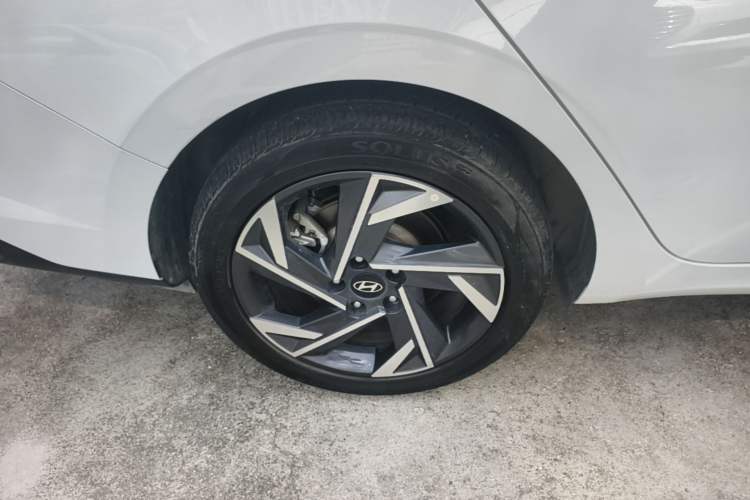 Used Hyundai Elantra 2023 1.5L CVT GLX Elite Edition Right Rear Wheel Hub