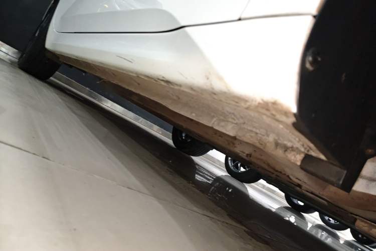 Used Hyundai Elantra 2023 1.5L CVT GLX Elite Edition Right Side Sill