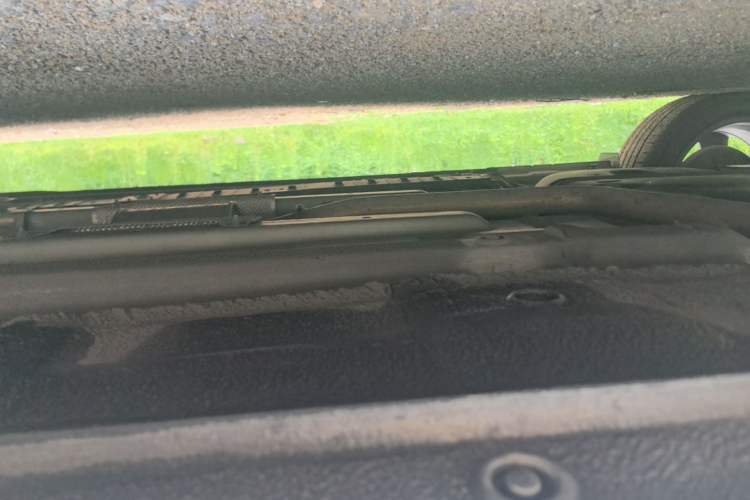 Used Hyundai Elantra 2023 1.5L CVT GLX Elite Edition Right Side Sill