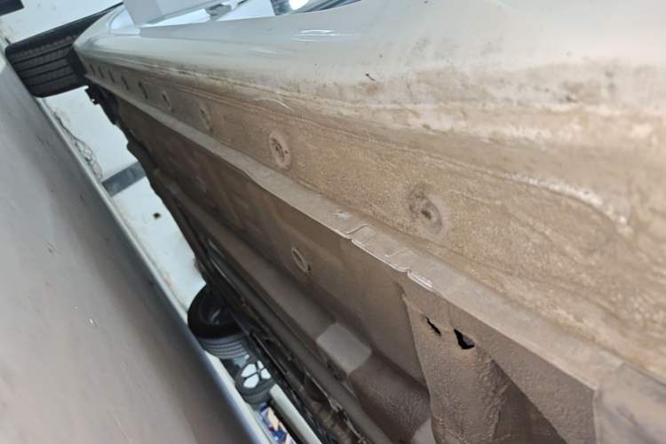 Used Hyundai Elantra 2023 1.5L CVT GLX Elite Edition Right Side Sill