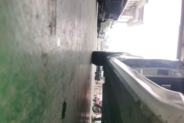 Used Hyundai Elantra 2023 1.5L CVT GLX Elite Edition Right Side Sill