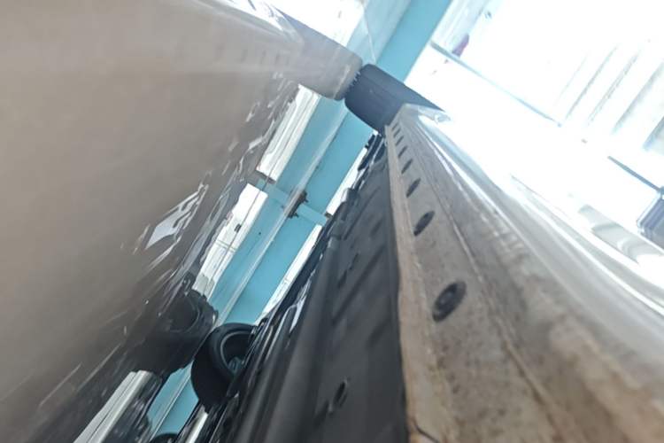Used Hyundai Elantra 2023 1.5L CVT GLX Elite Edition Right Side Sill