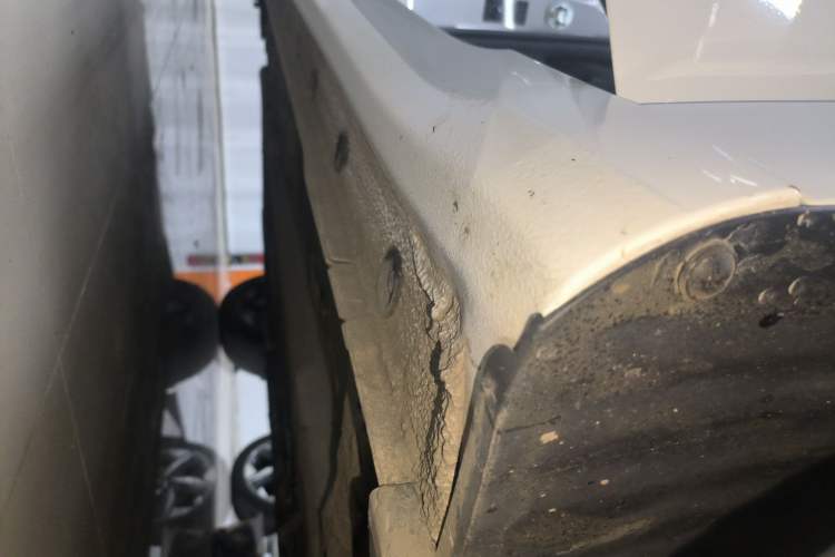 Used Hyundai Elantra 2023 1.5L CVT GLX Elite Edition Right Side Sill