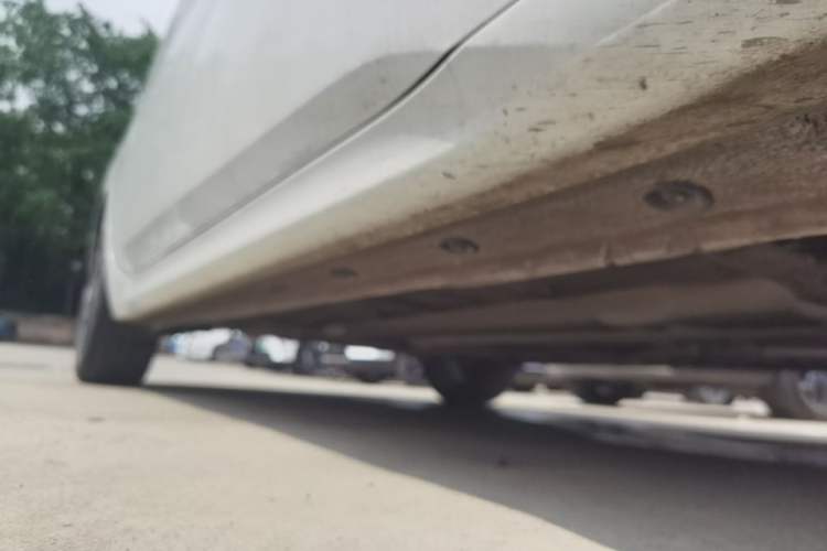 Used Hyundai Elantra 2023 1.5L CVT GLX Elite Edition Right Side Sill