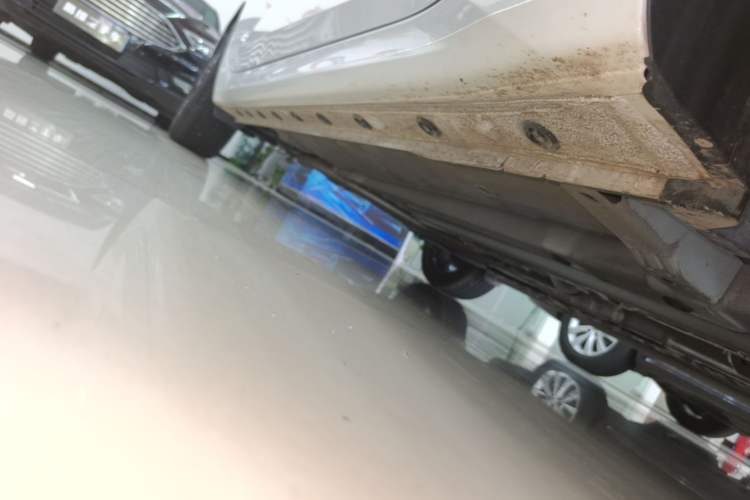 Used Hyundai Elantra 2023 1.5L CVT GLX Elite Edition Right Side Sill