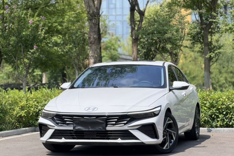 Ojetý Hyundai Elantra 2023 1.5L CVT LUX Prestige Edition Guazi used car, China used car export, Used car for sale, Used  cars, Cheapest cars for sale