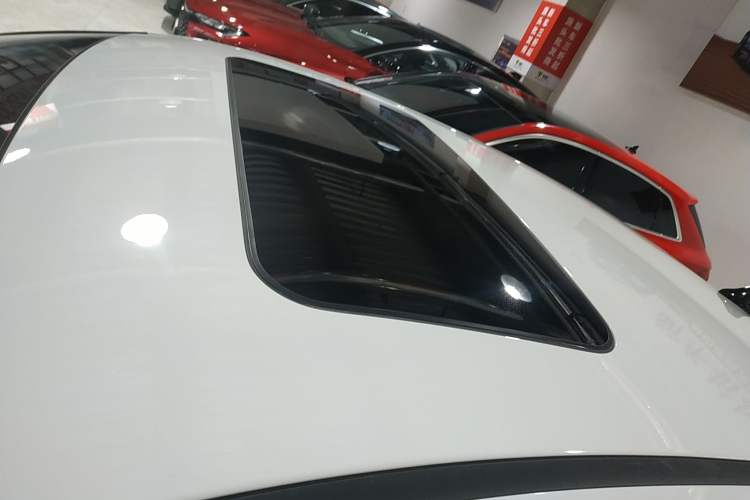 Used Hyundai Elantra 2023 1.5L CVT LUX Prestige Edition Roof