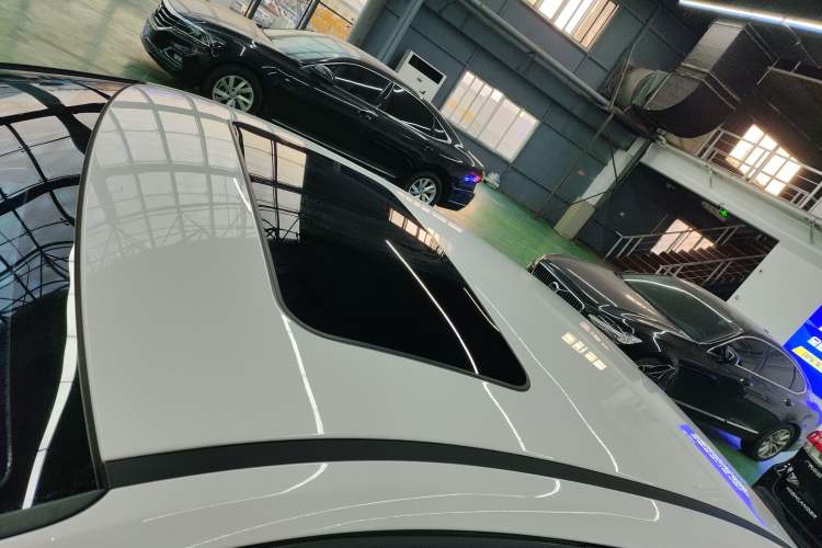 Used Hyundai Elantra 2023 1.5L CVT LUX Prestige Edition Roof