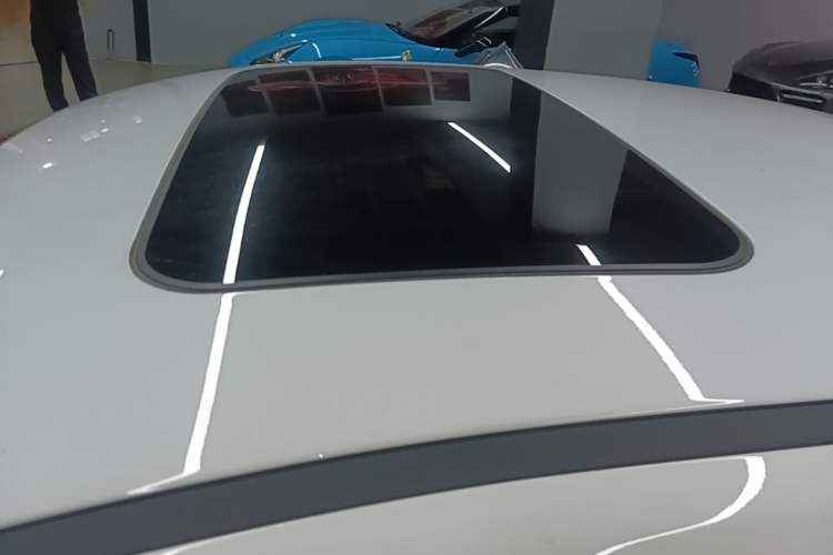 Used Hyundai Elantra 2023 1.5L CVT LUX Prestige Edition Roof