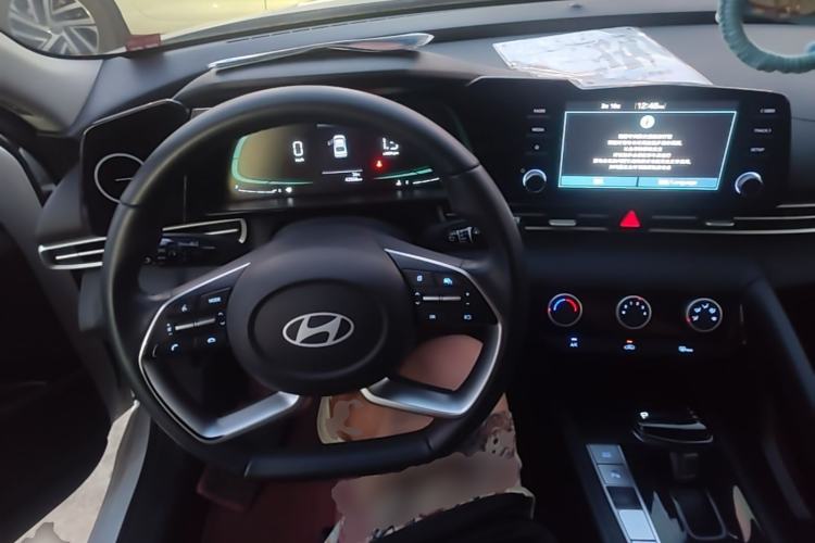Used Hyundai Elantra 2023 1.5L CVT GLX Elite Edition Steering Wheel