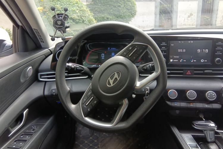 Used Hyundai Elantra 2023 1.5L CVT GLS Leading Edition Steering Wheel