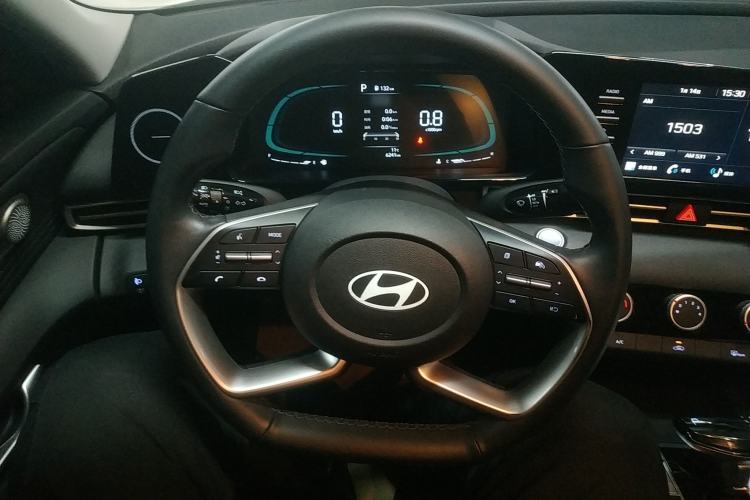 Used Hyundai Elantra 2023 1.5L CVT GLX Elite Edition Steering Wheel