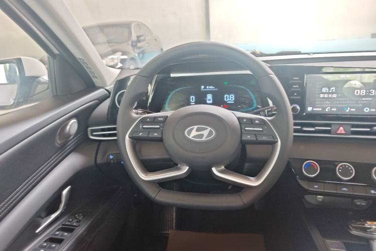 Used Hyundai Elantra 2023 1.5L CVT GLX Elite Edition Steering Wheel