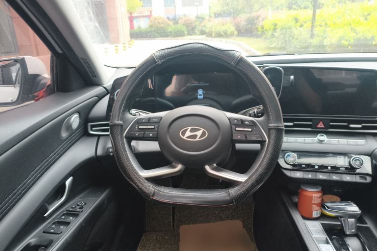 Used Hyundai Elantra 2023 1.5L CVT GLX Elite Edition Steering Wheel