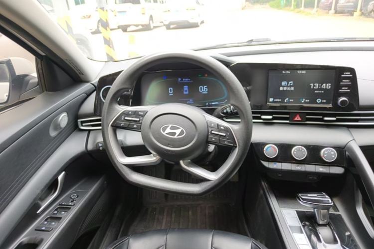Used Hyundai Elantra 2023 1.5L CVT GLS Leading Edition Steering Wheel