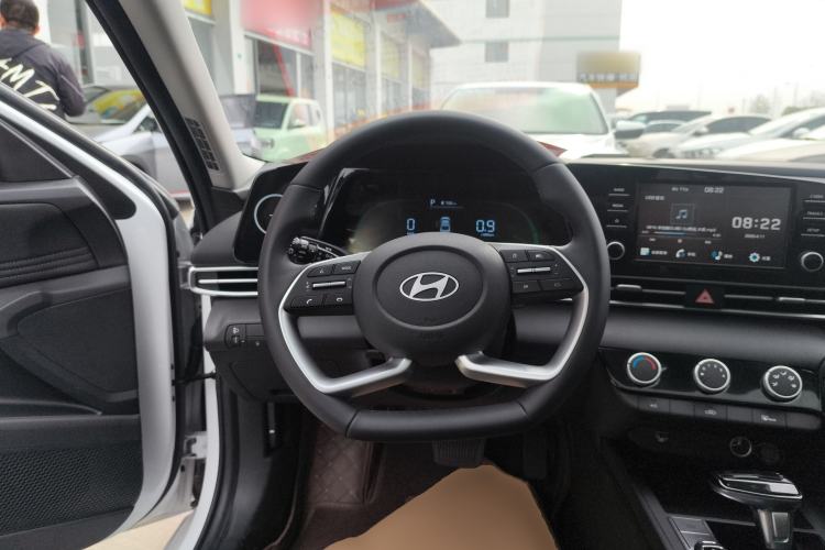 Used Hyundai Elantra 2023 1.5L CVT GLX Elite Edition Steering Wheel