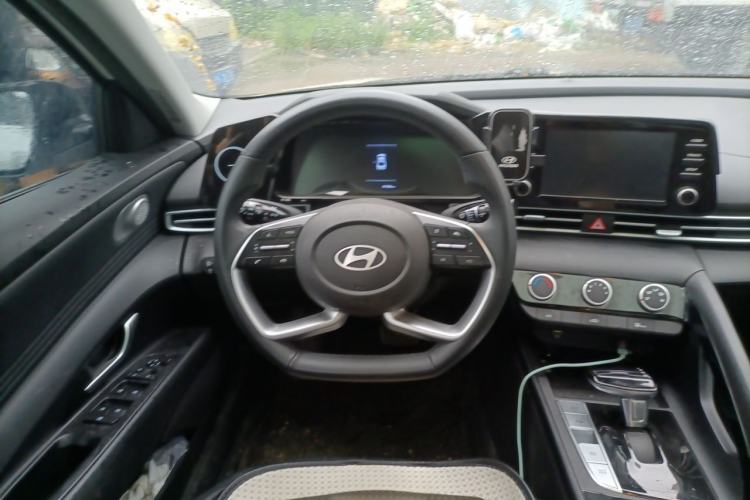 Used Hyundai Elantra 2023 1.5L CVT GLX Elite Edition Steering Wheel
