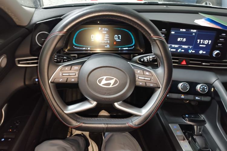 Used Hyundai Elantra 2023 1.5L CVT GLX Elite Edition Steering Wheel