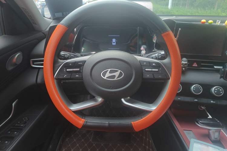 Used Hyundai Elantra 2023 1.5L CVT GLX Elite Edition Steering Wheel