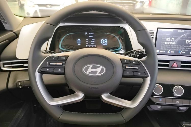 Used Hyundai Elantra 2023 1.5L CVT GLX Elite Edition Steering Wheel