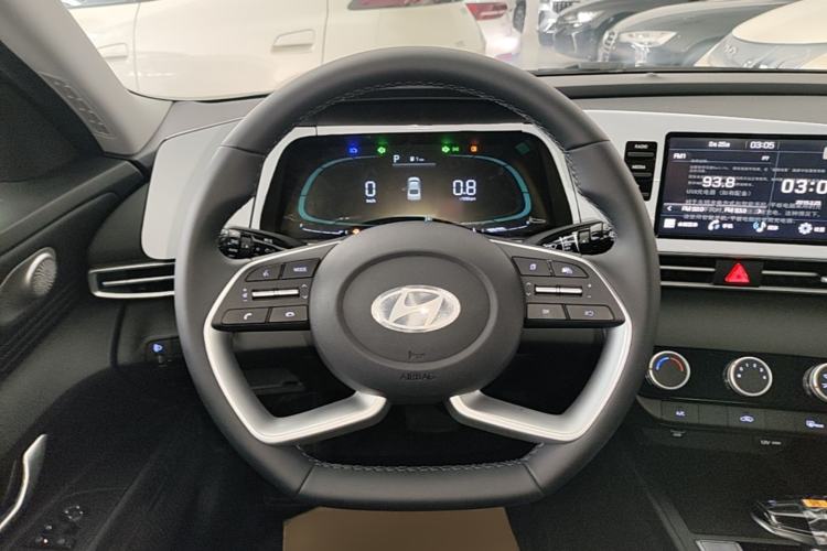 Used Hyundai Elantra 2023 1.5L CVT GLX Elite Edition Steering Wheel