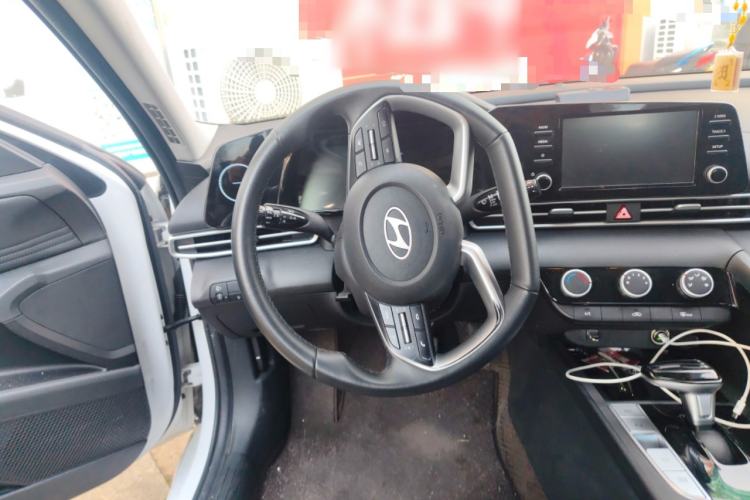 Used Hyundai Elantra 2023 1.5L CVT GLX Elite Edition Steering Wheel