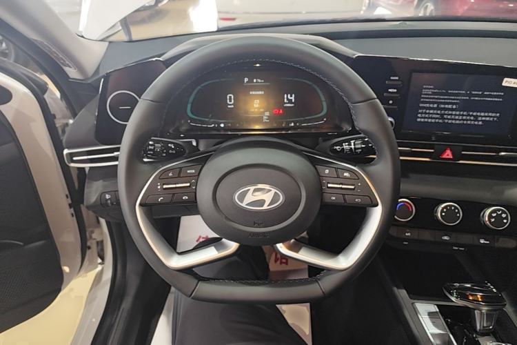 Used Hyundai Elantra 2023 1.5L CVT GLX Elite Edition Steering Wheel
