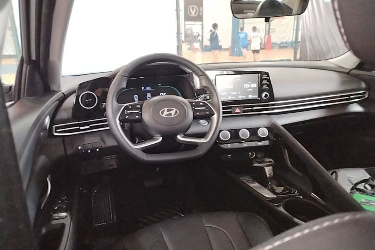Used Hyundai Elantra 2023 1.5L CVT GLX Elite Edition Steering Wheel