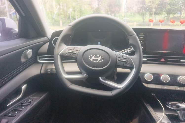 Used Hyundai Elantra 2023 1.5L CVT GLX Elite Edition Steering Wheel
