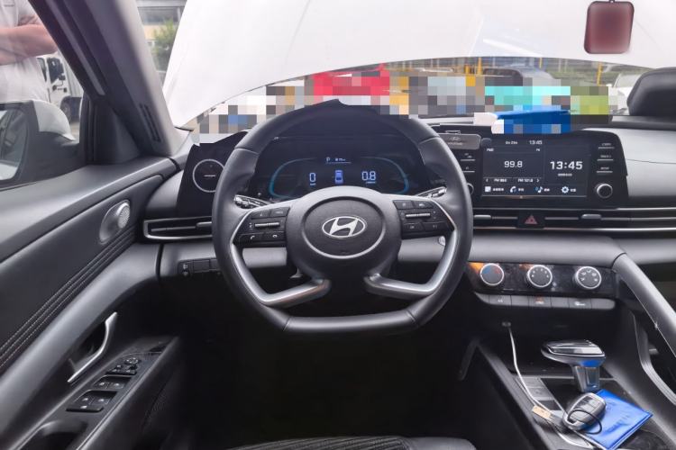 Used Hyundai Elantra 2023 1.5L CVT GLX Elite Edition Steering Wheel