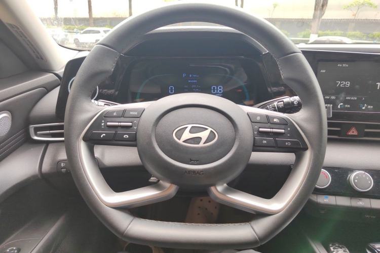 Used Hyundai Elantra 2023 1.5L CVT GLX Elite Edition Steering Wheel